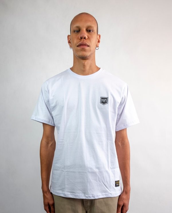 camiseta matrix clássica branca